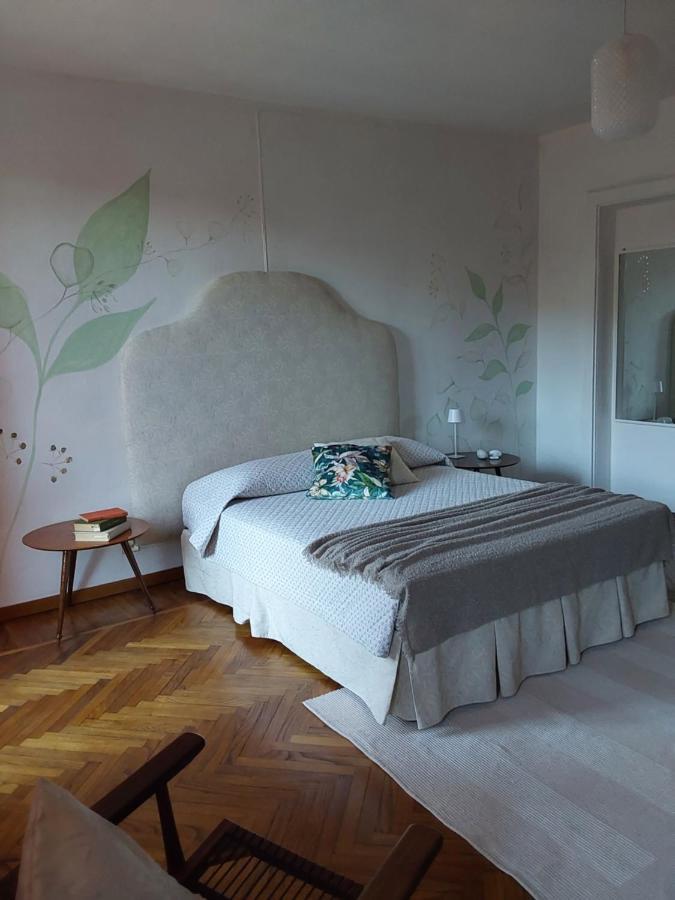 Casa Vacanze Malvarosa Casale Corte Cerro Buitenkant foto