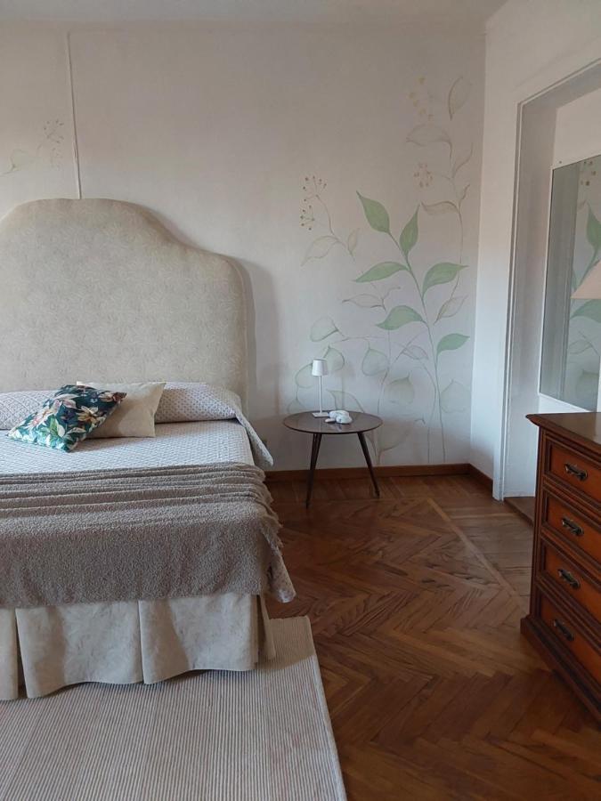Casa Vacanze Malvarosa Casale Corte Cerro Buitenkant foto