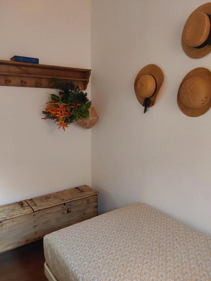 Casa Vacanze Malvarosa Casale Corte Cerro Buitenkant foto